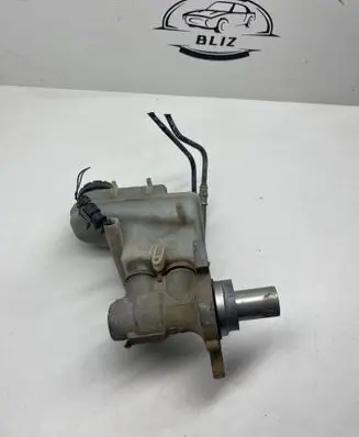 Opel Meriva B Master brake cylinder 32069801