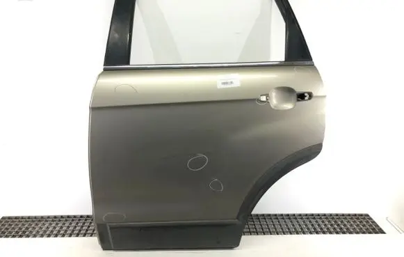Rear door