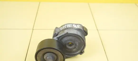 Mitsubishi Canter Power steering belt tensioner 4P10