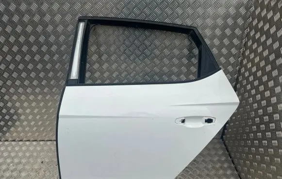 Seat Leon (5F) Rear door
