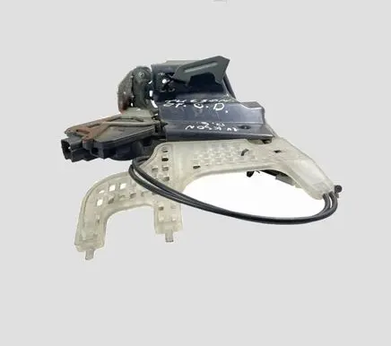 Hyundai Tucson JM Rear door lock
