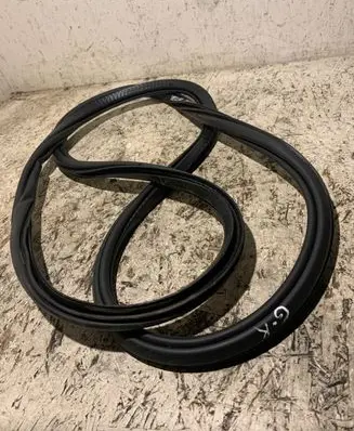 Volvo XC40 Rubber seal rear door 
