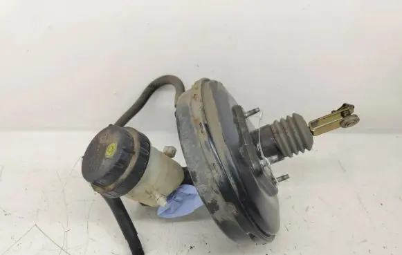 Volvo S40, V40 Brake booster 30884422 136893 112171