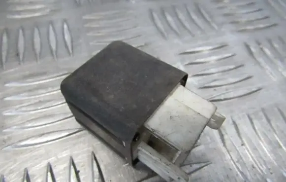 Toyota Tacoma I Other relay 9098704002 90987-04002