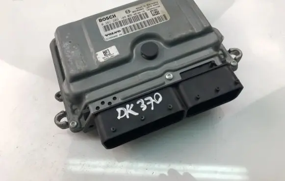 Volvo S80 Engine control unit/module ECU 31286086AA 0261209108