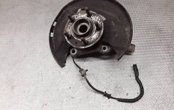 Opel Insignia A Front wheel hub spindle knuckle