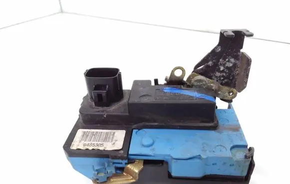 Volvo V70 Front door lock 9485305