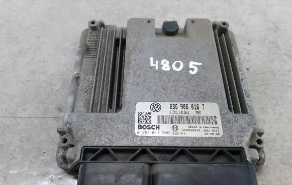 Volkswagen Golf Plus Engine control unit/module ECU 03G906016T