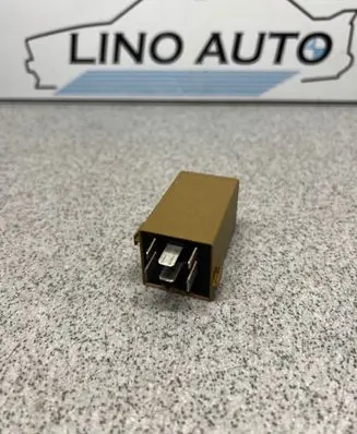BMW 5 E39 Window wiper relay 61368384505