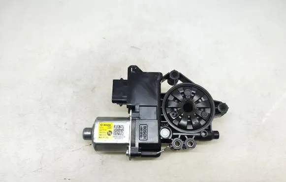 KIA Niro Front door window regulator motor 82460AT100 F00S1W2426