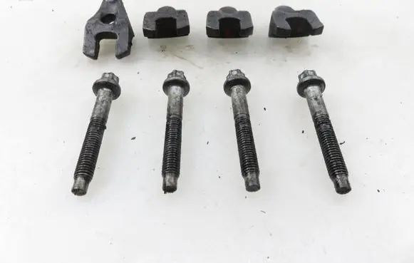 Peugeot 308 Fuel Injector clamp holder 