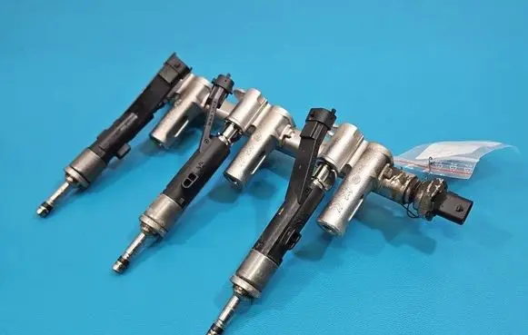 Peugeot 2008 I Fuel injector 9822715980 IMPRK1553963