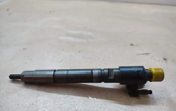Volvo XC60 Fuel injector 0445116016