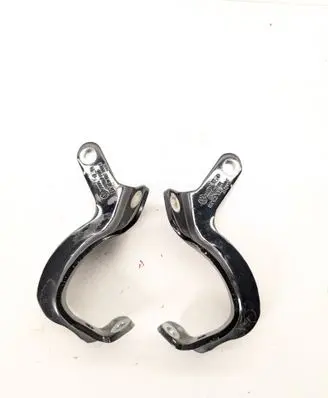 Tailgate/trunk/boot hinge