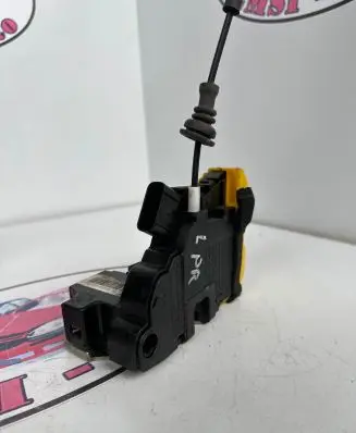 KIA Ceed Front door lock 81320A2110