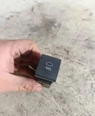 Fog light switch