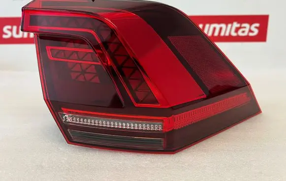 Volkswagen Tiguan Rear/tail lights 5NA945208F 2SD01252102 00850935