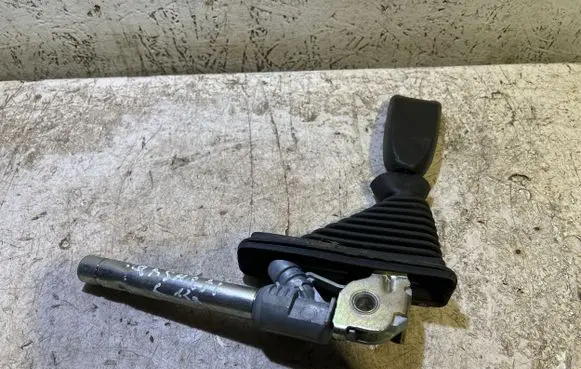 Nissan Qashqai+2 Front seatbelt buckle BAMPT10516