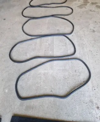 Volkswagen PASSAT B6 Rubber seal rear door 