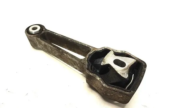 Land Rover Evoque I Engine mount bracket 