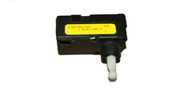 Volkswagen Golf V Headlight level adjustment motor 1J0941295A
