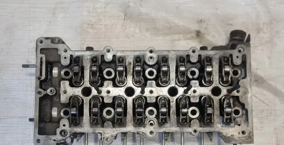 Opel Insignia A Engine head 55571949