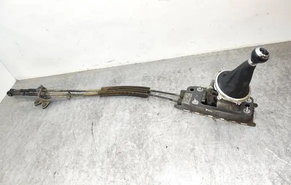Audi TT TTS Mk2 Gear shifter/selector 8J0711049F 1K0711061B