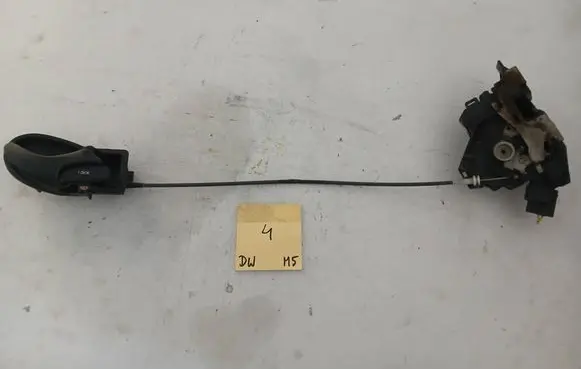 Ford Focus Front door lock