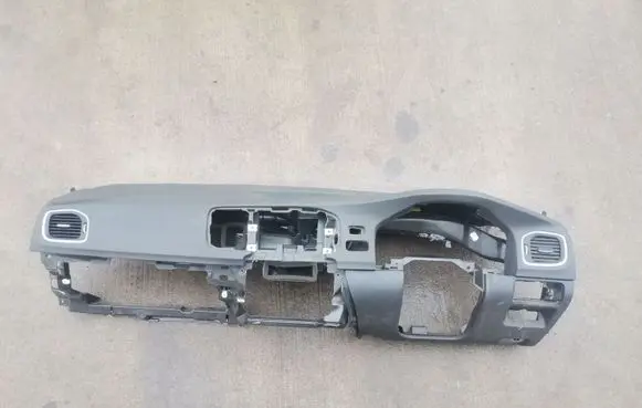Volvo S60 Dashboard