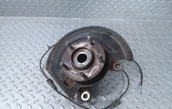 Nissan Pulsar Front wheel hub 400141KK0A 40014-1KK0A
