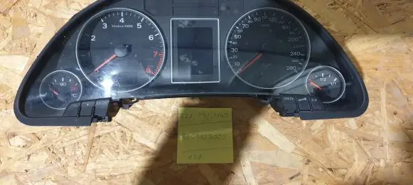 Audi A4 S4 B7 8E 8H Speedometer (instrument cluster) 8E0920900S