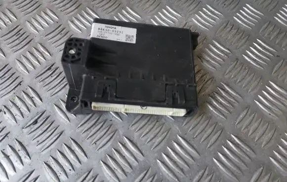 Toyota Avensis T270 Other control units/modules 8865005251 MB1777001850