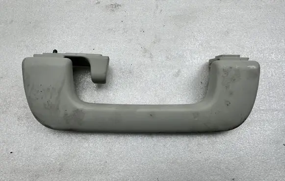 Audi A8 S8 D4 4H Rear interior roof grab handle 4H0857607