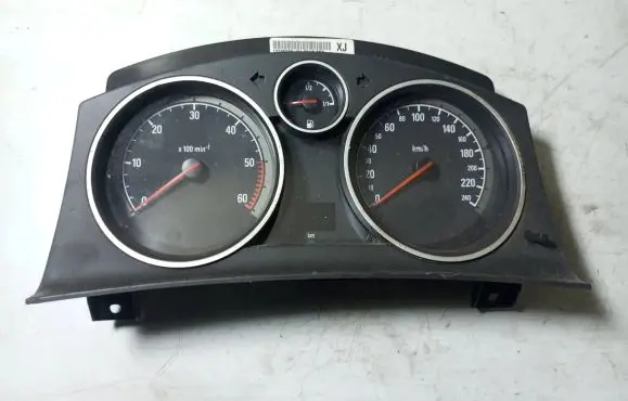 Opel Zafira B Speedometer (instrument cluster) 13225988 SW6607