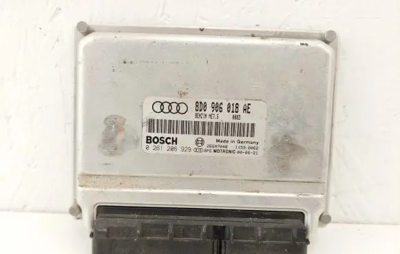 Audi A4 S4 B5 8D Engine control unit/module 8D0906018AE