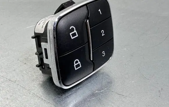 Ford Mondeo MK V Central locking switch button BB5T14776AC3JA6