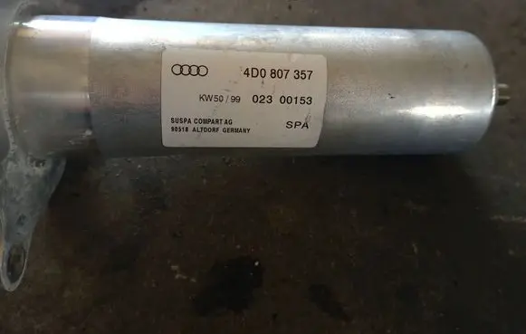 Audi A8 S8 D2 4D Rear bumper shock impact absorber/damper 4D0807357 KW5099 02300153