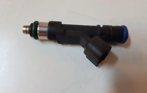 Ford Mustang VI Fuel injector BR3EEB 028015827