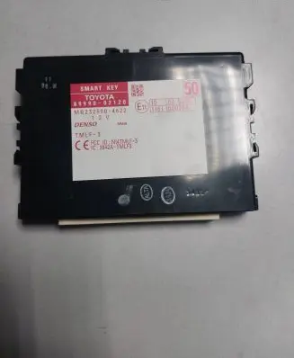 Toyota Auris 150 Keyless (KESSY) go control unit/module 8999002120 MB2325004622