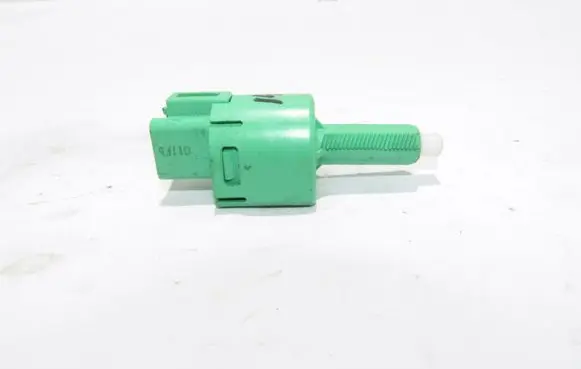 Toyota RAV 4 (XA30) Brake pedal sensor switch