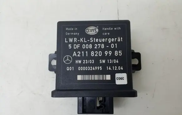 Mercedes-Benz CLS C219 Light module LCM A2118209985