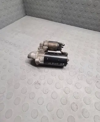 BMW 5 E60 E61 Starter motor 7796892 0001115046