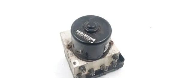 Volkswagen Golf IV ABS Pump 1J0907379G 1J0614117C