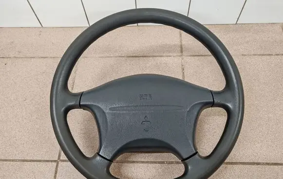 Mitsubishi Carisma Steering wheel 