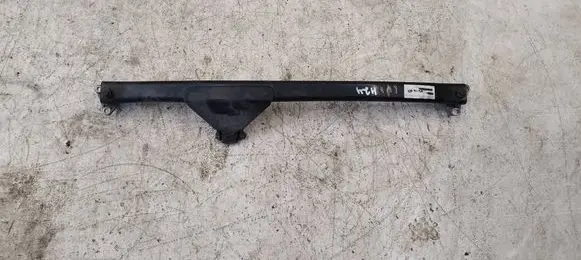 Volvo V70 Engine mounting bracket 30671354