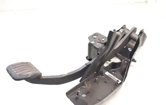 Volvo V70 Brake pedal 31202466