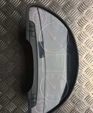 Audi A4 S4 B6 8E 8H Speedometer (instrument cluster) 8E0920950M 8E0920950