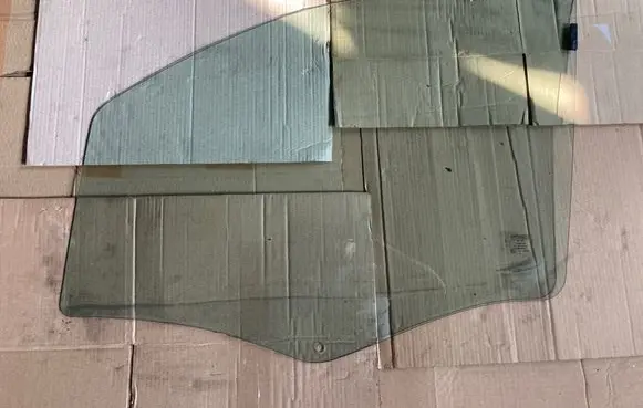Citroen Nemo Front door window glass four-door 43R004025 DOT766M320AS2