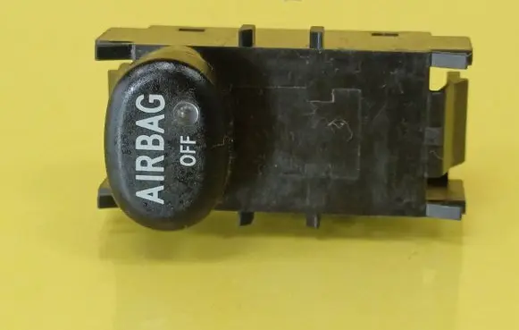 Mercedes-Benz Vito Viano W638 Passenger airbag on/off switch 32070201