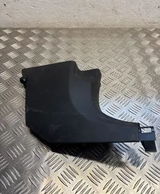 KIA Sportage Front sill trim cover 85826F1000